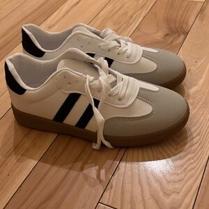 Classic White and Gray Men's Sneakers